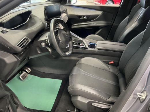 Peugeot 5008 1.2 PureTech GT Camera | Voorstoelen Verwarmd | Elek. Acherklep | 18" Lichtmetaal | Adaptieve Cru... ActivLease financial lease