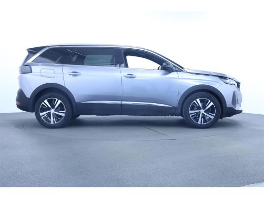 Peugeot 5008 1.2 PureTech GT Camera | Voorstoelen Verwarmd | Elek. Acherklep | 18" Lichtmetaal | Adaptieve Cru... ActivLease financial lease