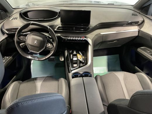 Peugeot 5008 1.2 PureTech GT Camera | Voorstoelen Verwarmd | Elek. Acherklep | 18" Lichtmetaal | Adaptieve Cru... ActivLease financial lease