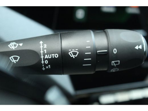Peugeot e-308 GT | Head Up D.| 360 Camera | ACC | BLIS | Full-LED | Navi | Stoelverwarming | CarPlay | 18" LMV|... ActivLease financial lease