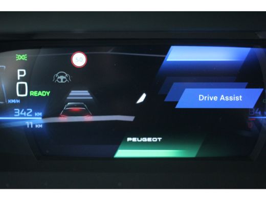 Peugeot e-308 GT | Head Up D.| 360 Camera | ACC | BLIS | Full-LED | Navi | Stoelverwarming | CarPlay | 18" LMV|... ActivLease financial lease