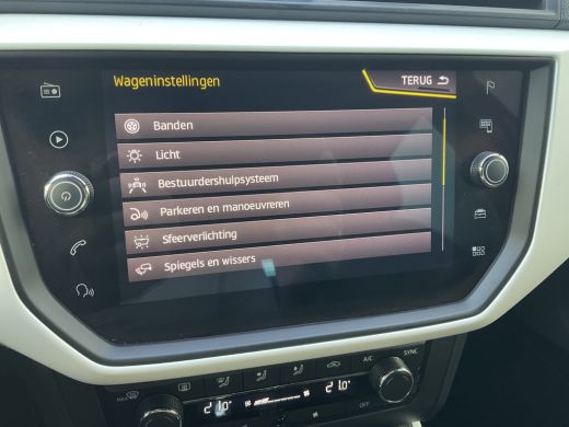 Seat Arona 1.0 TSI Automaat Xcellence Carplay Trekhaak Stoelverw. Business Intense ActivLease financial lease