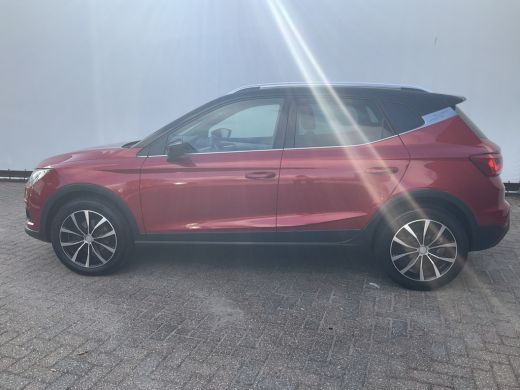 Seat Arona 1.0 TSI Automaat Xcellence Carplay Trekhaak Stoelverw. Business Intense ActivLease financial lease