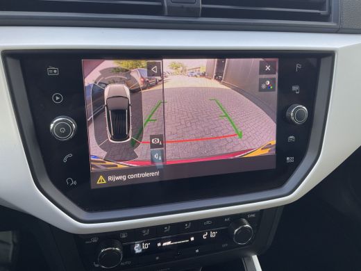 Seat Arona 1.0 TSI Automaat Xcellence Carplay Trekhaak Stoelverw. Business Intense ActivLease financial lease