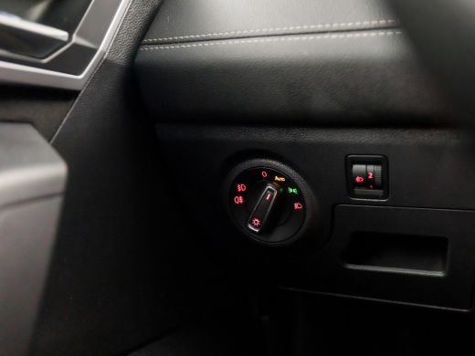 Seat Ibiza 1.0 TSI Excellence FR Sport (VIRTUAL COCKPIT, APPLE CARPLAY, GROOT NAVI, LEDER, KEYLESS, BEATS AU... ActivLease financial lease