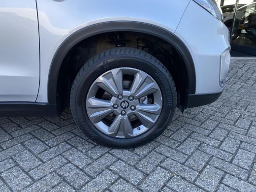 Suzuki Vitara 1.5 Hybrid Select Automaat  | Stoelverwarming |Climate Control | Achteruitrijcamera | Verwarmbare... ActivLease financial lease