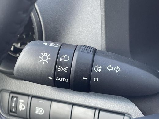 Toyota C-HR 1.8 Hybrid 140 Active **TREKHAAK/ NAVIGATIE/ ADAPTIVE CRUISE CONTROL/ 36 MAANDEN GARANTIE** ActivLease financial lease
