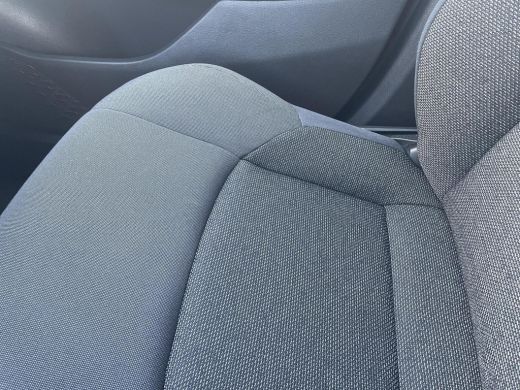 Toyota C-HR 1.8 Hybrid 140 Active **TREKHAAK/ NAVIGATIE/ ADAPTIVE CRUISE CONTROL/ 36 MAANDEN GARANTIE** ActivLease financial lease