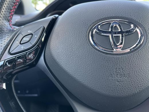 Toyota C-HR 2.0 Hybrid Business GR-Sport | Stoel- + stuurverwarming | Parkeersensoren | Navigatie | LED kopla... ActivLease financial lease