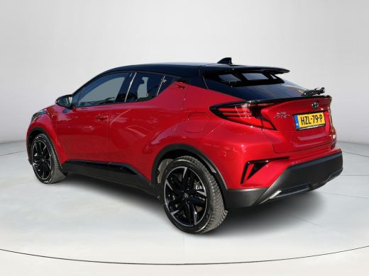 Toyota C-HR 2.0 Hybrid Business GR-Sport | Stoel- + stuurverwarming | Parkeersensoren | Navigatie | LED kopla... ActivLease financial lease