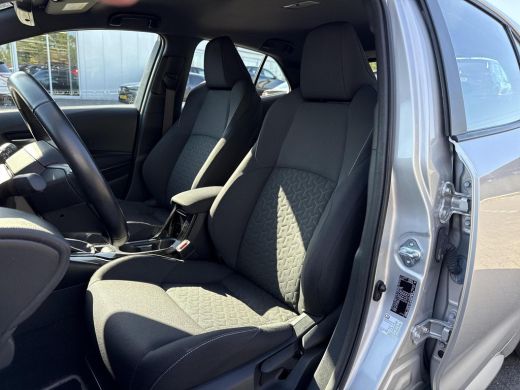 Toyota Corolla Hybrid 140 Dynamic | Apple CarPlay/Android auto | Achteruitrijcamera | Stoelverwarming ActivLease financial lease