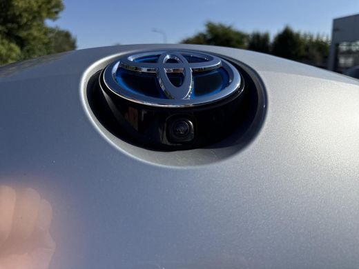 Toyota Corolla 1.8 Hybrid Active ActivLease financial lease