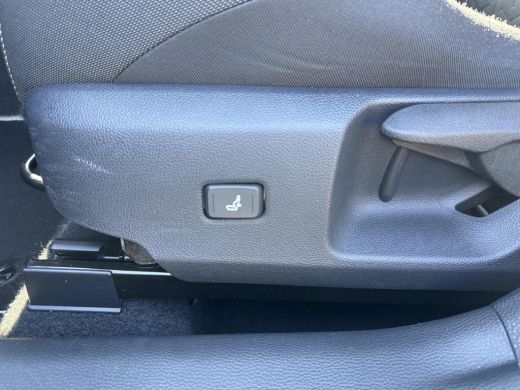 Toyota Corolla Hybrid 140 Dynamic | Apple CarPlay/Android auto | Achteruitrijcamera | Stoelverwarming ActivLease financial lease