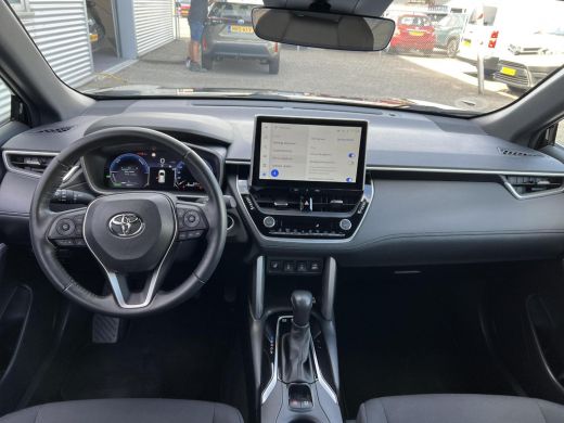 Toyota Corolla Cross Hybrid 200 Style AWD + Premium Pack ActivLease financial lease