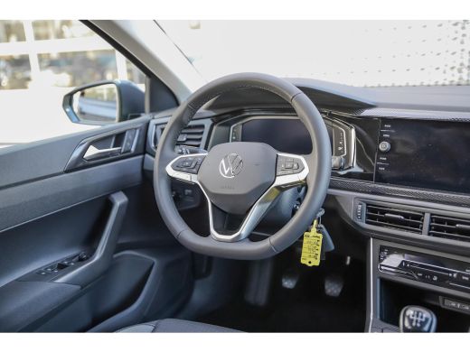 Volkswagen Polo Life Business, (2022) | 'App-Connect' draadloze smartphone integratie | Achterlichten LED | Afsta... ActivLease financial lease