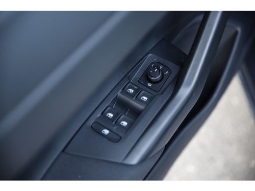 Volkswagen Polo Life Business, (2022) | 'App-Connect' draadloze smartphone integratie | Achterlichten LED | Afsta... ActivLease financial lease