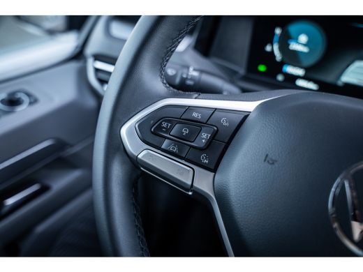 Volkswagen Transporter 2.0 TDI 17Dubbele Cabine TREKHAAK - BLACK PACK - BETIMMERING ActivLease financial lease