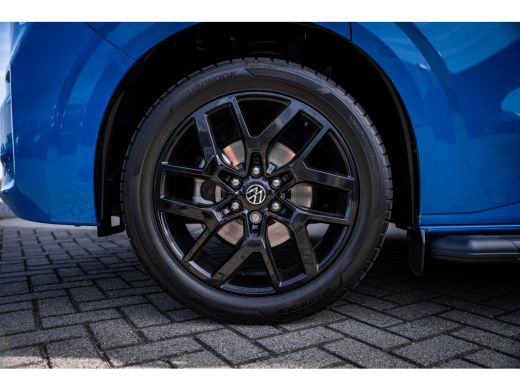 Volkswagen Transporter 2.0 TDI 17Dubbele Cabine TREKHAAK - BLACK PACK - BETIMMERING ActivLease financial lease