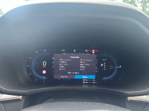 Volvo  XC60 2.0 T6 Plug-in hybrid AWD Essential Edition Bright | Panoramadak | Camera | Stuur/stoelverwarming... ActivLease financial lease