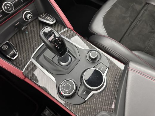 Alfa Romeo Stelvio 2.9 V6 AWD Quadrifoglio (INCL-BTW) Aut. *PANO | LEATHER-ALCANTARA | XENON | ADAPTIVE-CRUISE | BLI... ActivLease financial lease