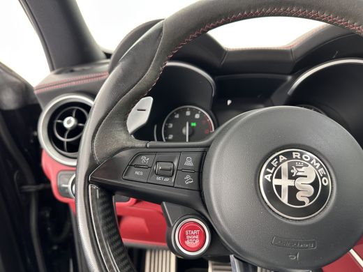 Alfa Romeo Stelvio 2.9 V6 AWD Quadrifoglio (INCL-BTW) Aut. *PANO | LEATHER-ALCANTARA | XENON | ADAPTIVE-CRUISE | BLI... ActivLease financial lease