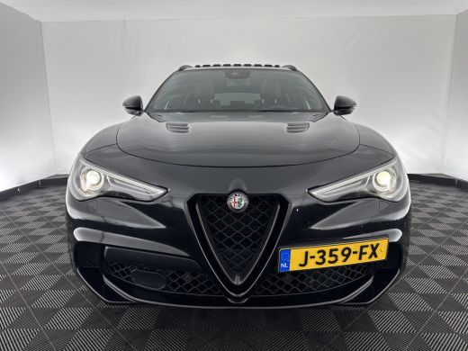 Alfa Romeo Stelvio 2.9 V6 AWD Quadrifoglio (INCL-BTW) Aut. *PANO | LEATHER-ALCANTARA | XENON | ADAPTIVE-CRUISE | BLI... ActivLease financial lease