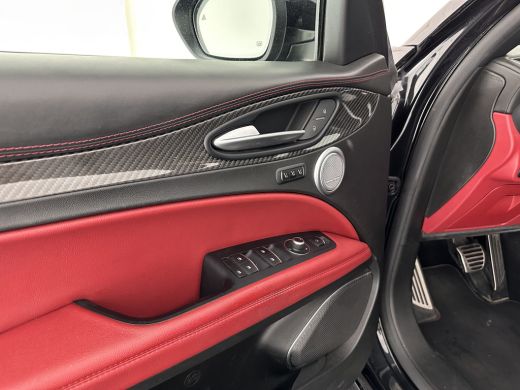 Alfa Romeo Stelvio 2.9 V6 AWD Quadrifoglio (INCL-BTW) Aut. *PANO | LEATHER-ALCANTARA | XENON | ADAPTIVE-CRUISE | BLI... ActivLease financial lease