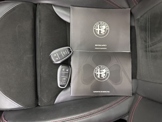 Alfa Romeo Stelvio 2.9 V6 AWD Quadrifoglio (INCL-BTW) Aut. *PANO | LEATHER-ALCANTARA | XENON | ADAPTIVE-CRUISE | BLI... ActivLease financial lease