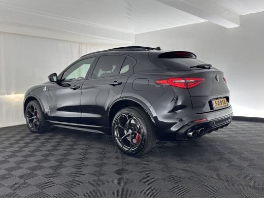 Alfa Romeo Stelvio 2.9 V6 AWD Quadrifoglio (INCL-BTW) Aut. *PANO | LEATHER-ALCANTARA | XENON | ADAPTIVE-CRUISE | BLI... ActivLease financial lease