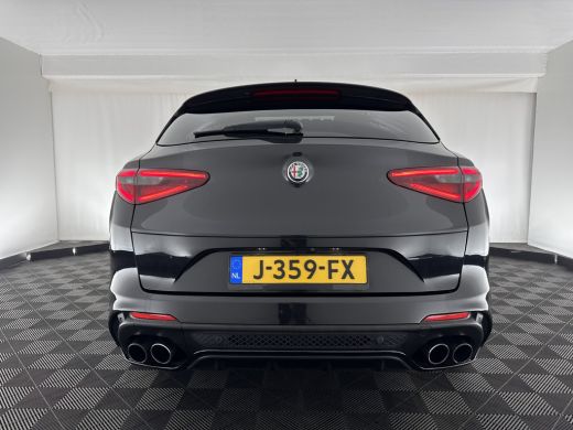 Alfa Romeo Stelvio 2.9 V6 AWD Quadrifoglio (INCL-BTW) Aut. *PANO | LEATHER-ALCANTARA | XENON | ADAPTIVE-CRUISE | BLI... ActivLease financial lease