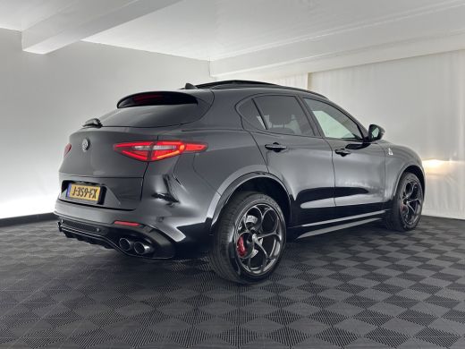 Alfa Romeo Stelvio 2.9 V6 AWD Quadrifoglio (INCL-BTW) Aut. *PANO | LEATHER-ALCANTARA | XENON | ADAPTIVE-CRUISE | BLI... ActivLease financial lease