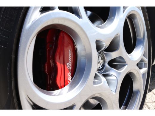 Alfa Romeo Tonale 1.5T Hybrid Edizione Speciale | Adaptieve Cruise | Harman & Kardon | Stoelventilatie | Camera | M... ActivLease financial lease