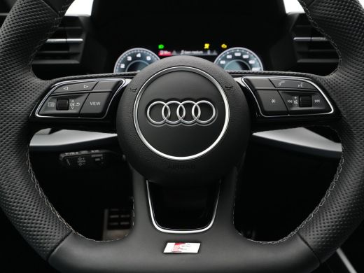 Audi A3 Limousine 30 TFSI 115 pk S-Tronic S edition PDC, Clima, Navi, Led 55 ActivLease financial lease