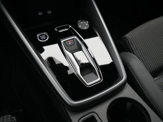Audi A3 Limousine 30 TFSI 115 pk S-Tronic S edition PDC, Clima, Navi, Led 55 ActivLease financial lease
