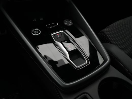 Audi A3 Sportback 30 TFSI 110pk S-Tronic S-Line edition Navigatie Carplay Pdc Led 61 ActivLease financial lease