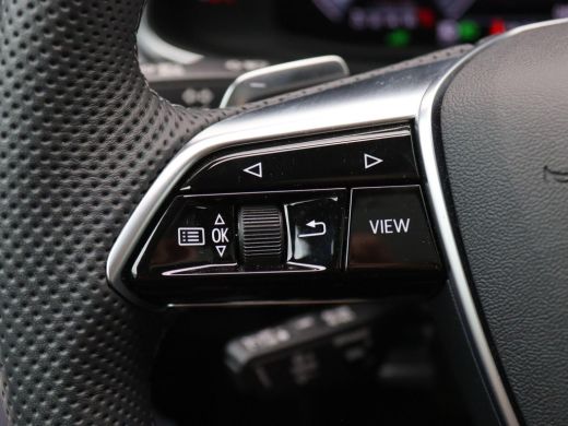 Audi A6 Avant 55 TFSI e quattro S edition Competition Panoramadak, 360 gr. camera, elek. stoelen, head-up... ActivLease financial lease