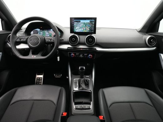 Audi Q2 35 TFSI 150 pk S-Tronic S Edition Optiek zwart, Matrix led, Navi, Climatronic 84 ActivLease financial lease