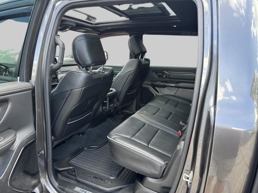 Dodge Ram 1500 1500 5.7 V8 4x4 Crew Cab Limited | Diamondback | RAMBAR + verlichting | Trekhaak 13-polig | LPG |... ActivLease financial lease