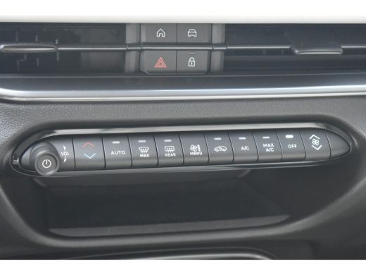 Fiat 600 La Prima 54 kWh | Vol-Leder | Elektr. Achterklep | Navigatie | Stoelverwarming | Draadloos Apple ... ActivLease financial lease