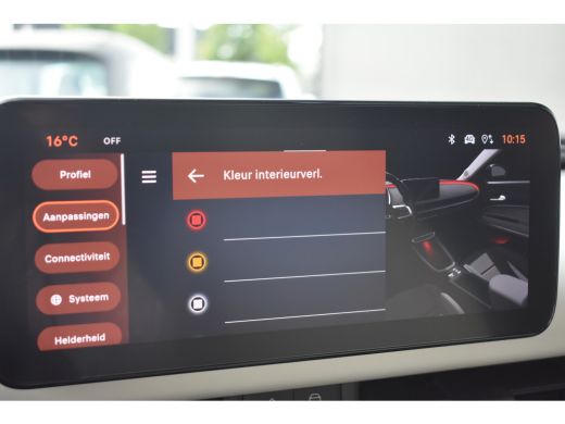 Fiat 600 La Prima 54 kWh | Vol-Leder | Elektr. Achterklep | Navigatie | Stoelverwarming | Draadloos Apple ... ActivLease financial lease