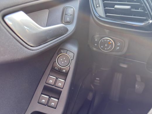 Ford Fiesta 1.1 Trend 5Drs Airco | 75PK |Stuur en Stoelverwarming | Apple / Android | Airco / Klimaatregeling | ActivLease financial lease