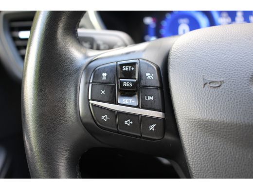 Ford Kuga 1.5EB Titanium | NL-AUTO! | 1 EIGENAAR | PANODAK | DELER OH! | CAMERA | PARK SENS V+A | LANE ASSI... ActivLease financial lease