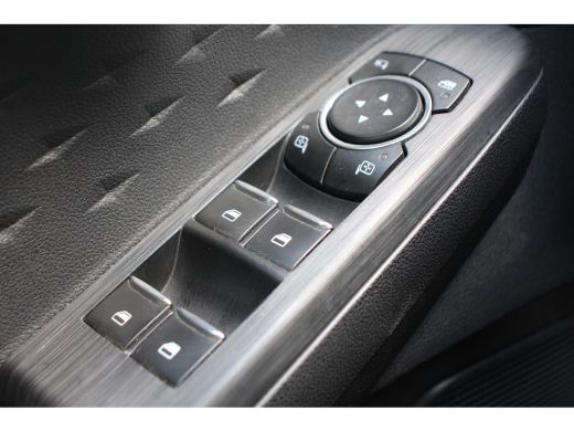 Ford Kuga 1.5EB Titanium | NL-AUTO! | 1 EIGENAAR | PANODAK | DELER OH! | CAMERA | PARK SENS V+A | LANE ASSI... ActivLease financial lease