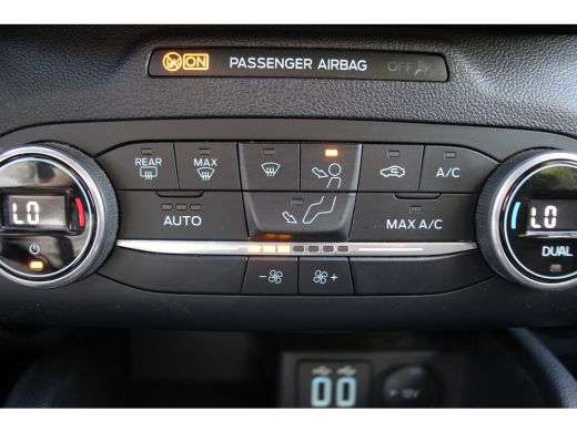 Ford Kuga 1.5EB Titanium | NL-AUTO! | 1 EIGENAAR | PANODAK | DELER OH! | CAMERA | PARK SENS V+A | LANE ASSI... ActivLease financial lease