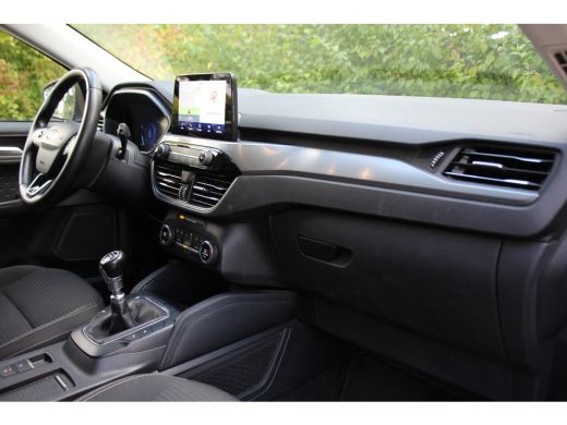Ford Kuga 1.5EB Titanium | NL-AUTO! | 1 EIGENAAR | PANODAK | DELER OH! | CAMERA | PARK SENS V+A | LANE ASSI... ActivLease financial lease