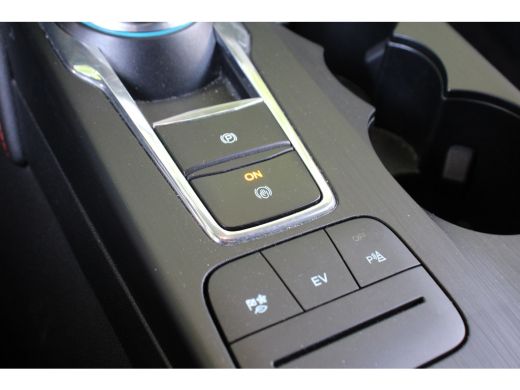Ford Kuga 2.5 PHEV ST-Line NL-AUTO! | 1 EIGENAAR | WINTERPACK | CAMERA | PARK SENS V+A | LED | NAVI | CLIMA... ActivLease financial lease