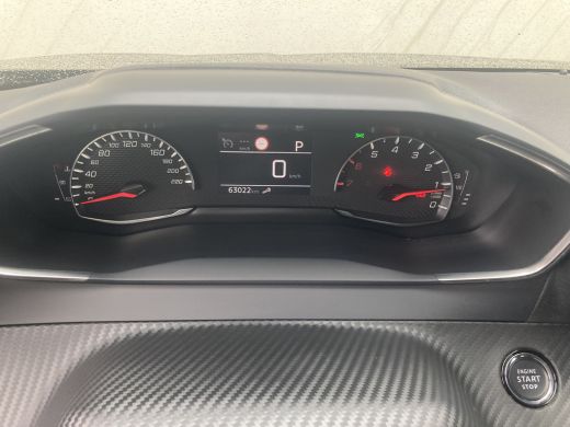 Peugeot 2008 1.2 PureTech Allure Pack | Airco | Camera | Cruise | Navi | Pdc achter | Automaat ! | ActivLease financial lease