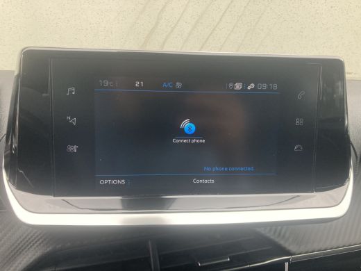Peugeot 2008 1.2 PureTech Allure Pack | Airco | Camera | Cruise | Navi | Pdc achter | Automaat ! | ActivLease financial lease
