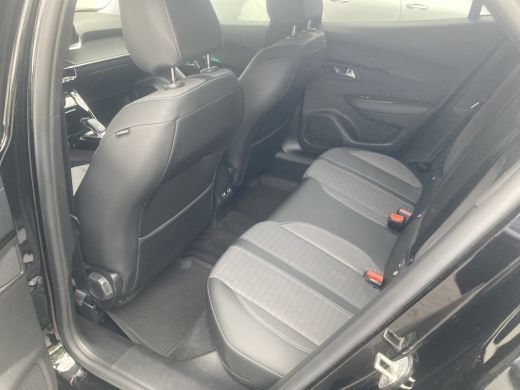 Peugeot 2008 1.2 PureTech Allure Pack | Airco | Camera | Cruise | Navi | Pdc achter | Automaat ! | ActivLease financial lease