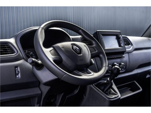 Renault Master T35 dCi 135 | L2H2 | Navi | Imperiaal | Ladder | LED | PDC | Euro 6 ActivLease financial lease